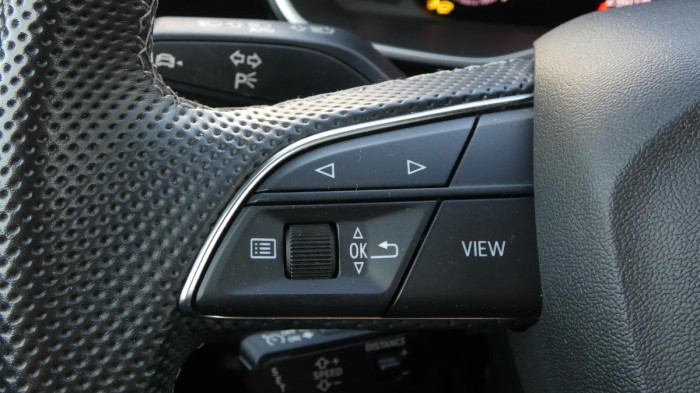 Audi Q3 Sportback 40 TFSI quattro S li na operativní leasing