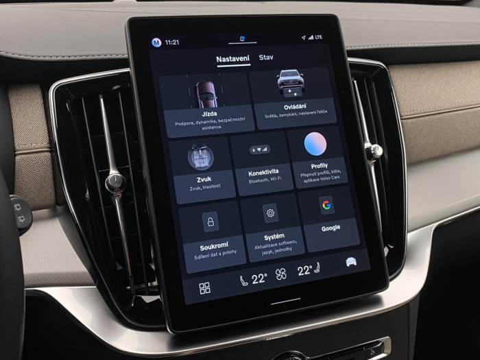 Volvo XC90 B5 AWD AUT CORE 7míst na operativní leasing
