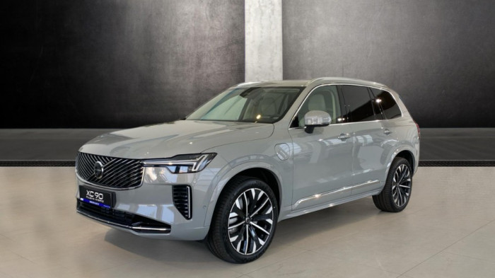Volvo XC90 ULTRA BRIGHT, T8 AWD, 228+107 kW / 310+145 HP na operativní leasing