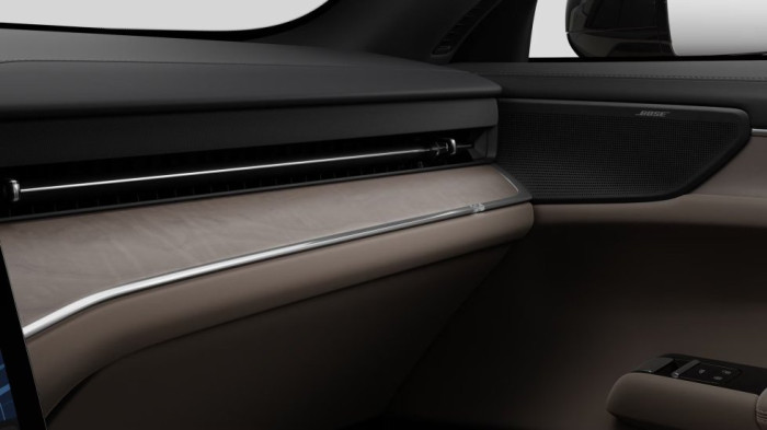 Volvo ES90 ULTRA, Single Motor Extended Range, 245 kW / 333 HP na operativní leasing