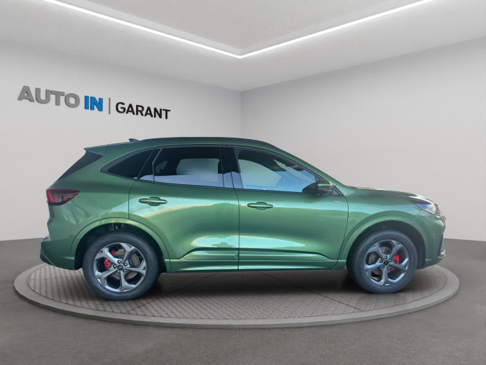 Ford Kuga 2,5 Duratec Hybrid HEV ST-Line X na operativní leasing