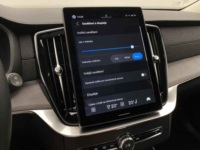 Volvo XC90 B5 AWD AUT DARK PLUS 7míst na operativní leasing