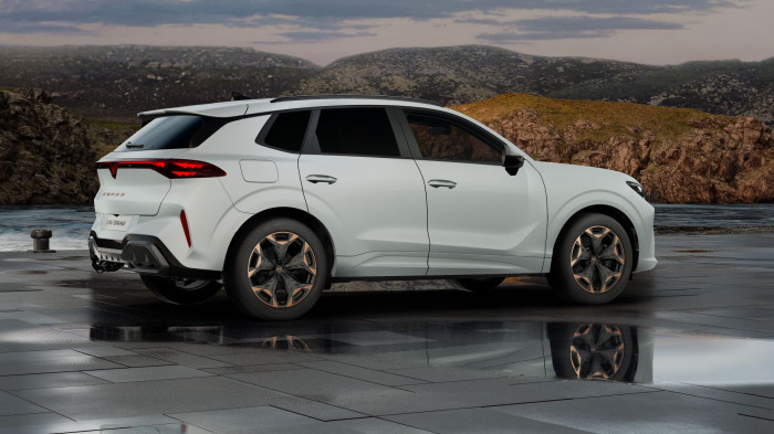 CUPRA Terramar 2.0 Tsi 4wd 150 kW Dsg automat 4x4 na operativní leasing