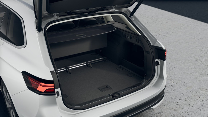 Volkswagen Passat Business 1,5 eTSI 110 kW mHEV na operativní leasing