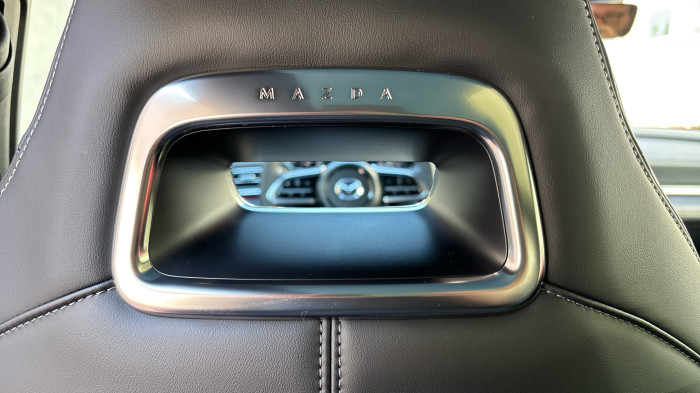 Mazda 6e 68.8 kWh Takumi Soul Red Crystal na operativní leasing