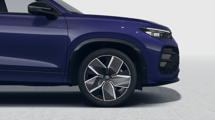 Volkswagen Tayron R-Line People 150 kW eHybrid na operativní leasing