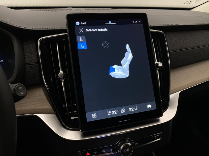 Volvo XC90 T8 AWD Plug-in BRIGHT PLUS 7m na operativní leasing
