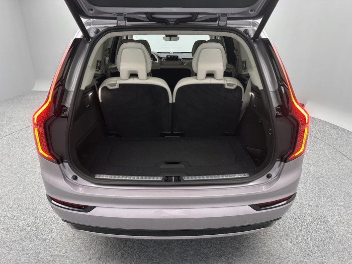 Volvo XC90 B5 AWD AUT DARK ULTRA 7 míst na operativní leasing