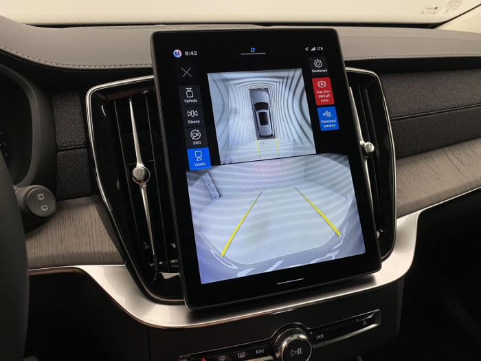 Volvo XC90 B5 AWD AUT BRIGHT ULTRA 7míst na operativní leasing