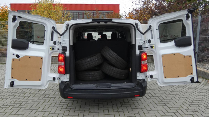 Toyota ProAce VERSO 2.0 D-4D L2 Family na operativní leasing