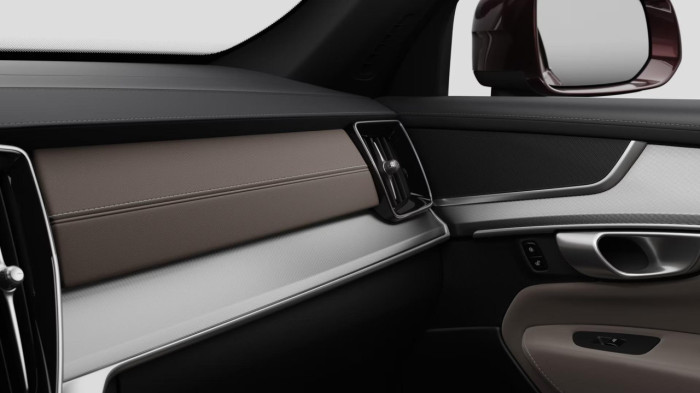 Volvo XC90 B5 AWD AUT CORE 7míst na operativní leasing