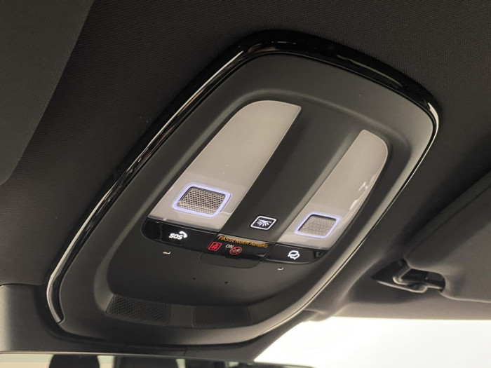 Volvo XC90 B5 AWD AUT BLACK EDITION PLUS na operativní leasing
