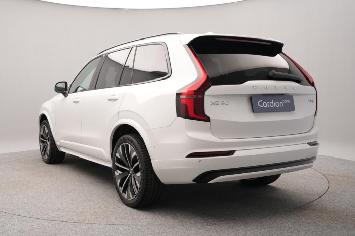 Volvo XC90 T8 AWD Plug-in ULTRA DARK 7m na operativní leasing