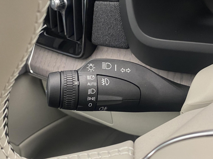 Volvo XC90 B5 AWD AUT BRIGHT PLUS 7míst na operativní leasing
