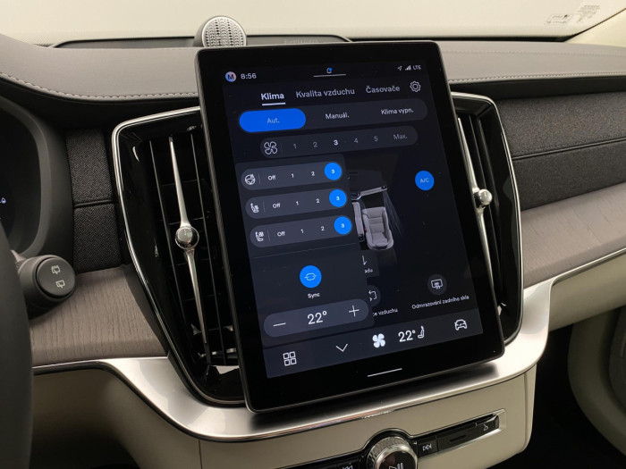 Volvo XC90 T8 AWD Plug-in DARK ULTRA na operativní leasing