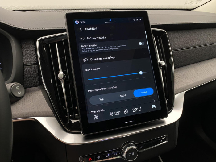 Volvo XC90 B5 AWD AUT DARK PLUS 7míst na operativní leasing