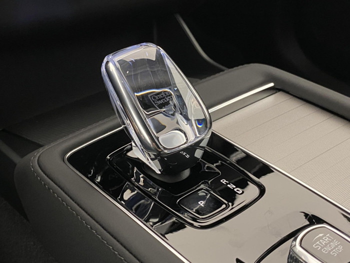 Volvo XC90 B5 AWD AUT BLACK EDITION PLUS na operativní leasing