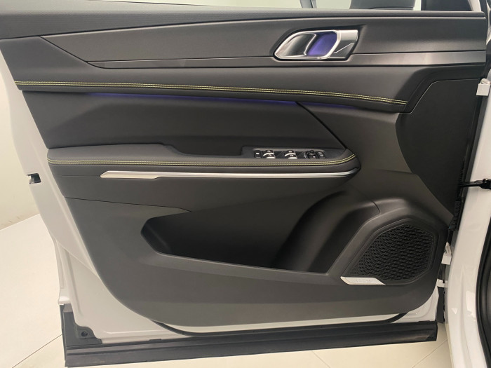 Lynk & Co 01 MORE PHEV na operativní leasing