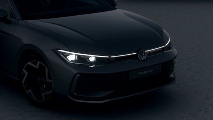 Volkswagen Passat R-Line People 2,0 TDI 142 kW 4MOT na operativní leasing