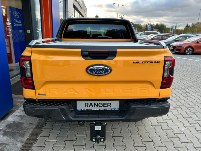 Ford WILDTRAK 2.3 Hybrid PHEV 205kW na operativní leasing