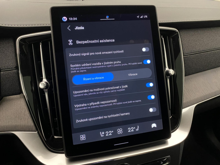 Volvo XC90 T8 AWD RECHARGE BRIGHT ULTRA na operativní leasing