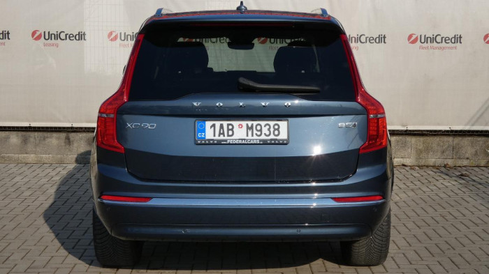 Volvo XC90 B5 AWD Ultimate Bright 7 míst na operativní leasing