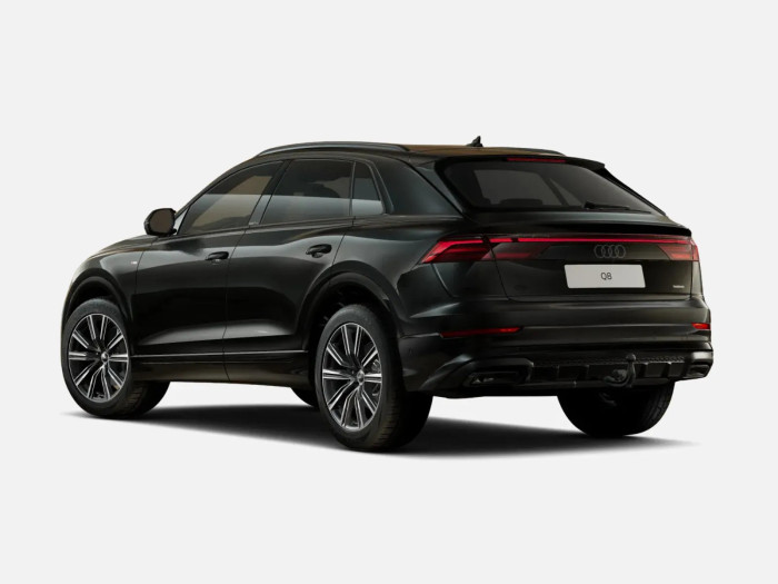 Audi Q8  55 TFSI e 290 kW Benzín 4x4 Automatická převodovka na operativní leasing