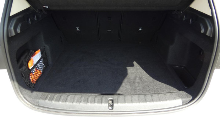 BMW X1 sDrive 18i na operativní leasing