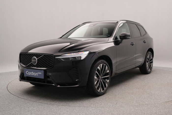 Volvo XC60 B5 AWD AUT DARK PLUS na operativní leasing