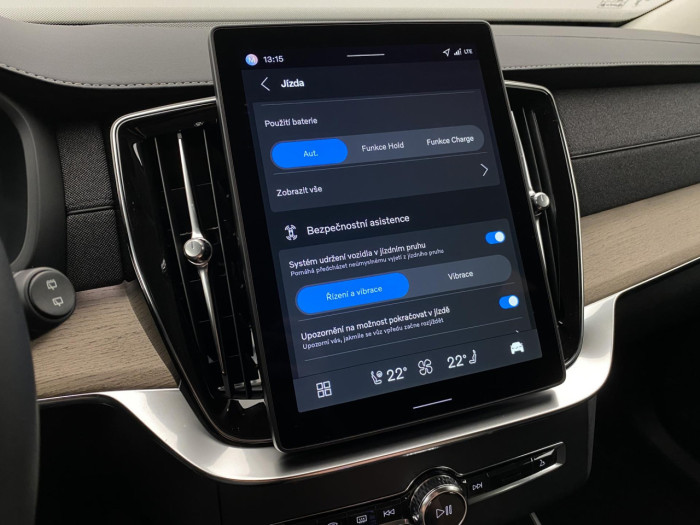 Volvo XC90 T8 AWD RECHARGE DARK PLUS 7m na operativní leasing