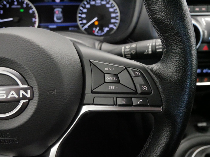 Nissan Juke 1.0 DIG-T 84 kW N-Connecta na operativní leasing