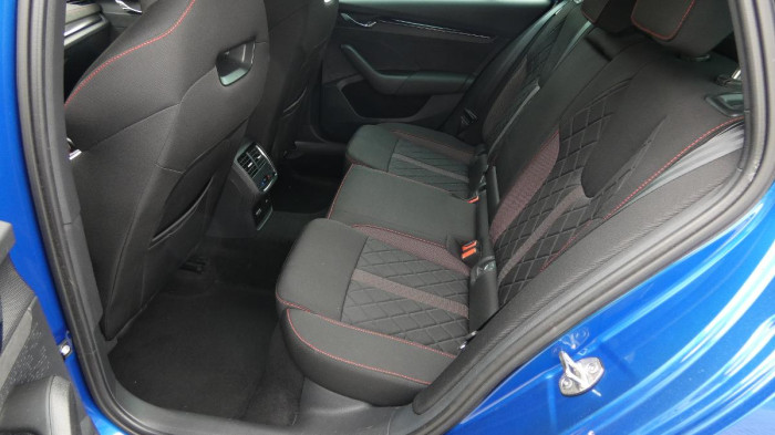 Škoda Octavia 2.0 TSI 180kW DSG RS na operativní leasing