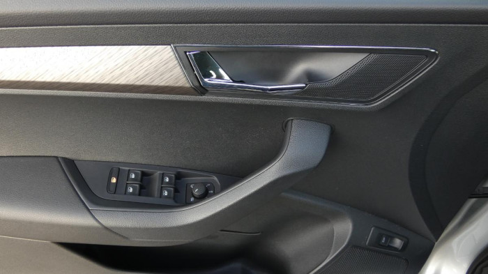 Škoda Karoq 1,5 TSI Style DSG na operativní leasing