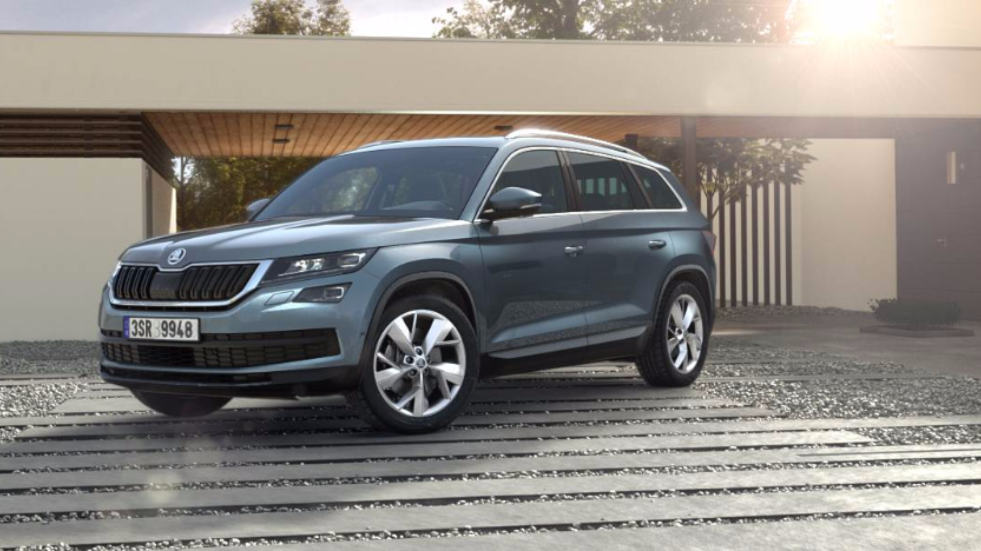 Nová Škoda Kodiaq na operativní leasing. Všestranný člen rodiny již za 7 310 Kč měšíčně!