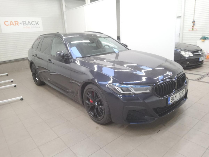 BMW Řada 5 540d Touring xDrive M Sport na operativní leasing