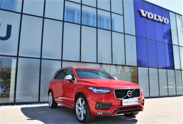 Volvo XC90 D5 AWD R-DESIGN 7MÍSTNÁ AUT na operativní leasing