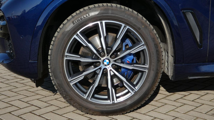 BMW X5 xDrive 40i M Sport na operativní leasing