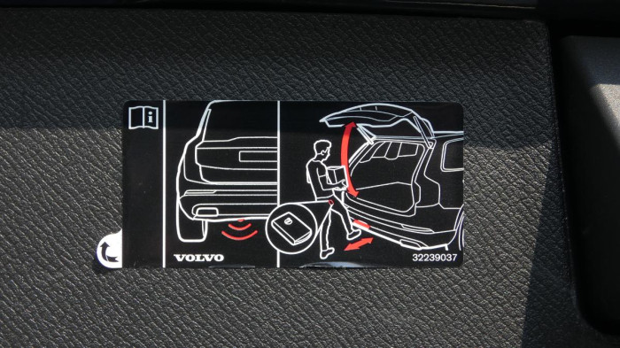 Volvo XC90 B5 AWD Ultimate Bright 7 míst na operativní leasing