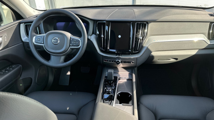 Volvo XC60 2.0 B4 - Diesel - Automat 8st. - 4x4 na operativní leasing