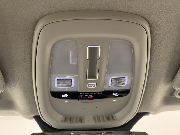 Volvo XC90 T8 AWD Plug-in DARK ULTRA na operativní leasing