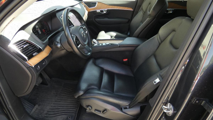 Volvo XC90 B5 AWD Drive-E mHEV aut. Inscr na operativní leasing