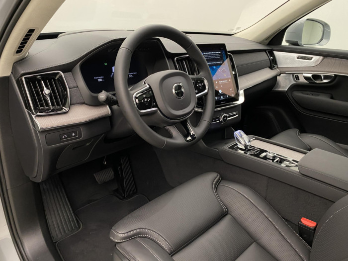 Volvo XC90 T8 AWD Plug-in BRIGHT ULTRA na operativní leasing