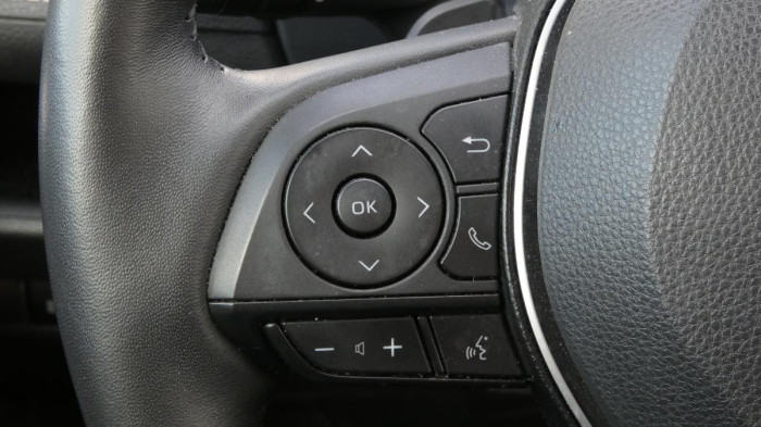 Toyota RAV4 2.5 Hybrid Executive 4WD e-CVT na operativní leasing