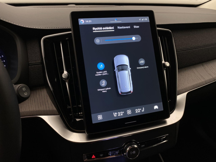 Volvo XC90 B5 AWD AUT BRIGHT PLUS na operativní leasing