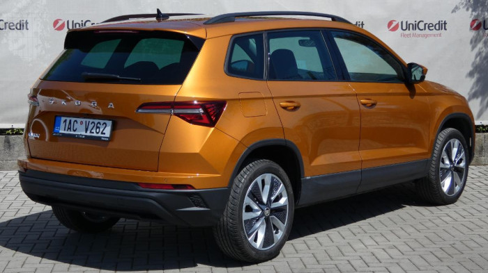 Škoda Karoq 1,5 TSI DSG Style na operativní leasing