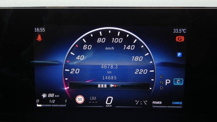 Mercedes-Benz Třídy A 180 Sedan Progessive na operativní leasing