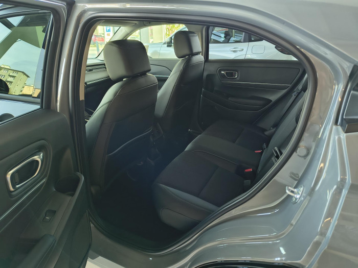 Honda HR-V e:HEV 1.5 i-MMD Advance 2027 na operativní leasing