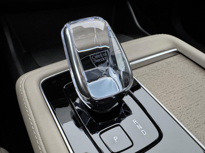 Volvo XC90 B5 AWD AUT DARK PLUS 7míst na operativní leasing