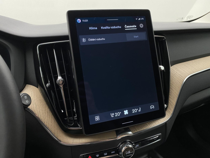 Volvo XC60 B5 AWD AUT BRIGHT PLUS na operativní leasing