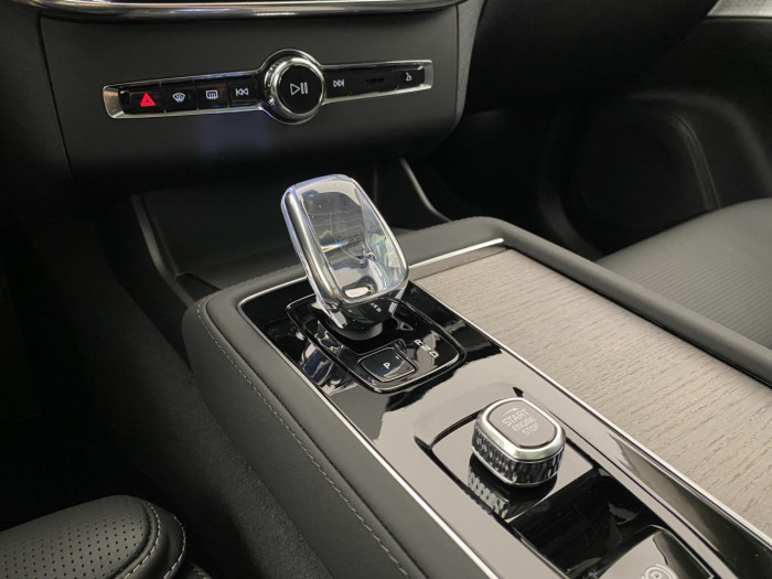 Volvo XC90 T8 AWD Plug-in BRIGHT ULTRA na operativní leasing